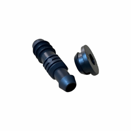 Conector inicial para tuberia de politileno a tubería madre de polietileno o de PVC.